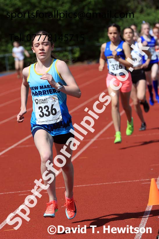 Girls under-15s 1500 metres, 2025 North Eastern Track and Field Champs., Shildon, County Durham. Photo: David T. Hewitson/Sports for All Pics